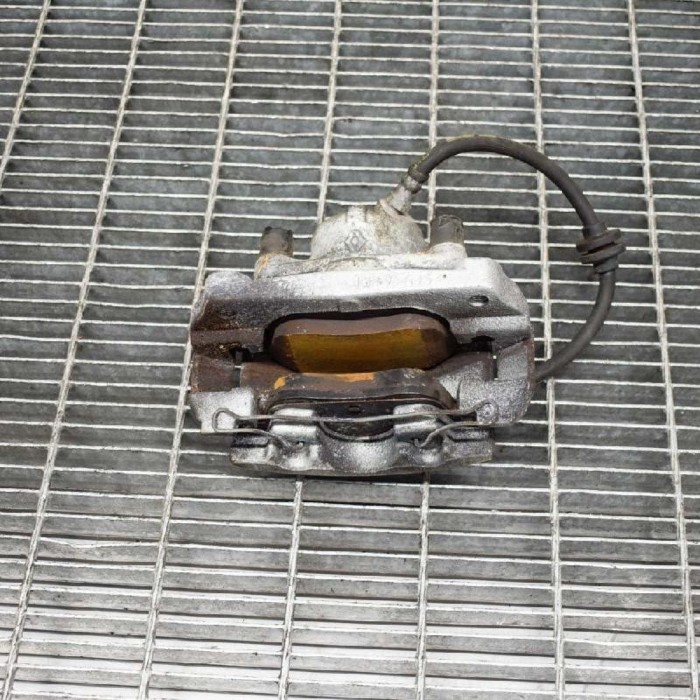 Etrier de fr&acirc;nă dreapta față RENAULT CAPTUR J5_ 2017 3469788