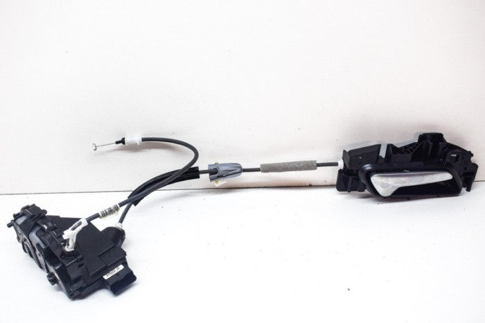 &Icirc;ncuietoare ușă dreapta față OPEL MOKKA 2021 OEM: 25527W01,PSA305590 | 17211809