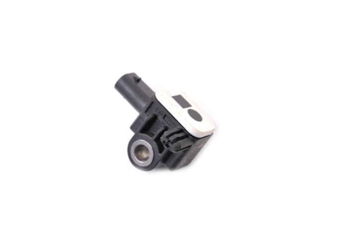 Senzor de impact dreapta față BMW 3 F30, F80 2015 OEM: 9234989 11482483