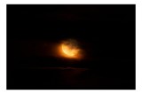 Tablou Canvas, "Luna printre nori &icirc;ntunecați", Lună, Mister, Noapte, Nori, Umbre, Lumină, &Icirc;ntuneric, Cer, 39 x 26 cm, CMCLASS