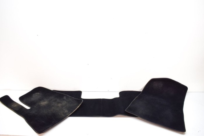 Set covorașe TESLA MODEL 3 2022 OEM: 1454759-00-B | 20319325
