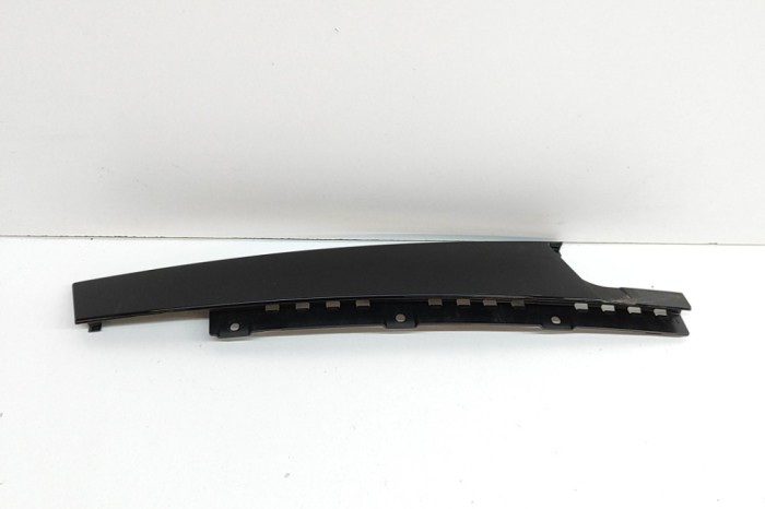 Ornament vertical ușă st&acirc;nga față MERCEDES-BENZ C W206 2023 OEM: A2066906300 28033184
