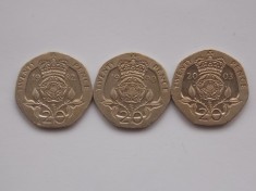 LOT 3 MONEDE DIFERITE 20 PENCE GBR