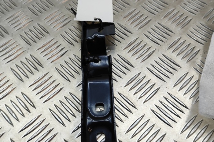 Suport aripa st&acirc;nga față BMW X2 F39 2020 OEM: 7956399,41007956399 23572590