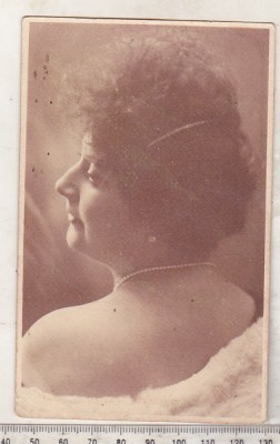 bnk foto Portret de femeie - Foto Splendid N Buzdugan Bucuresti foto