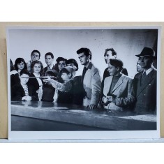 ACTORUL IURIE DARIE , SCENA COLECTIVA , CADRU DIN FILM , FOTOGRAFIE , ANII &#039;60