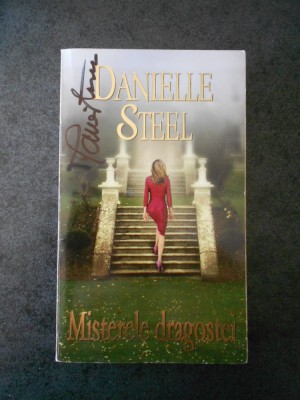 DANIELLE STEEL - MISTERELE DRAGOSTEI foto