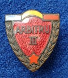 Insigna veche anii 1960 ARBTRU de FOTBAL - EVIDENTIAT