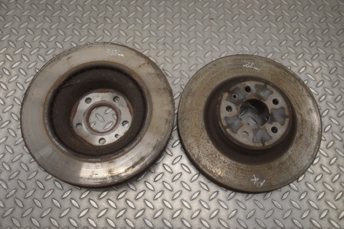 Set disc de fr&acirc;nă față TESLA MODEL S 2016 OEM: Hatchback | 23066626