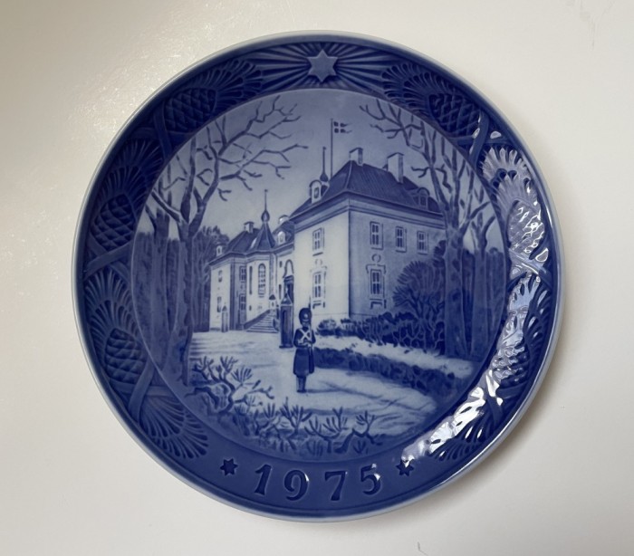 Farfurie portelan danez ROYAL COPENHAGEN, anul 1975, Santinela