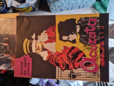 Acuzata vintage foto