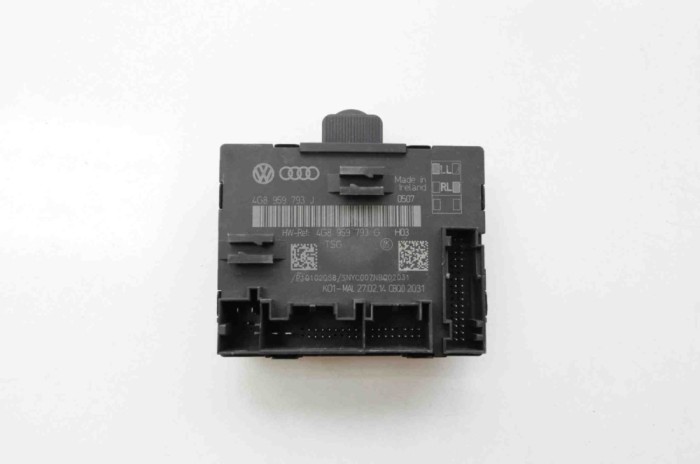 Modul de control ușă dreapta față AUDI A6 4G2, C7, 4GC 2015 OEM: 4G8959793G 2093571