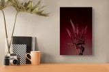Tablou Canvas, "Floare roz &icirc;n lumină misterioasă", Flori, Roz, Elegante, Contrast, Fundal, &Icirc;ntunecat, Tulpini, Frunze, Aranjament, Artistic, 26 x 39 c