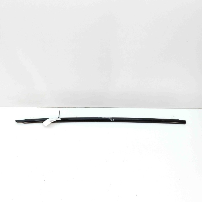 Chedar geam ușă dreapta față PORSCHE Taycan 2021 OEM: 9J1837476B,9J1.837.476.B