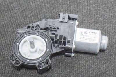 Motor macara geam ușă dreapta spate TESLA MODEL 3 2018 OEM: 403117C 11204446 foto