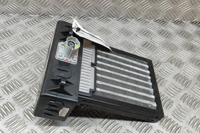 Radiator &icirc;ncălzitor electric TESLA MODEL X 2020 OEM: 1035327-00-E | 31672353