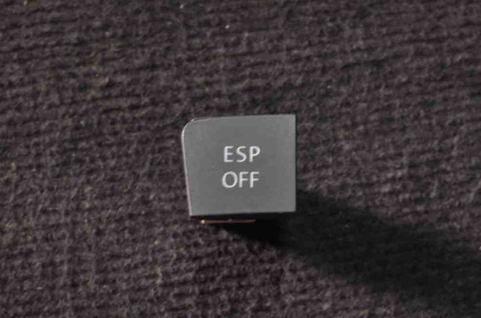 Comutator VW PASSAT Variant B6 3C5 2010 OEM: 3C0927117C 1823870