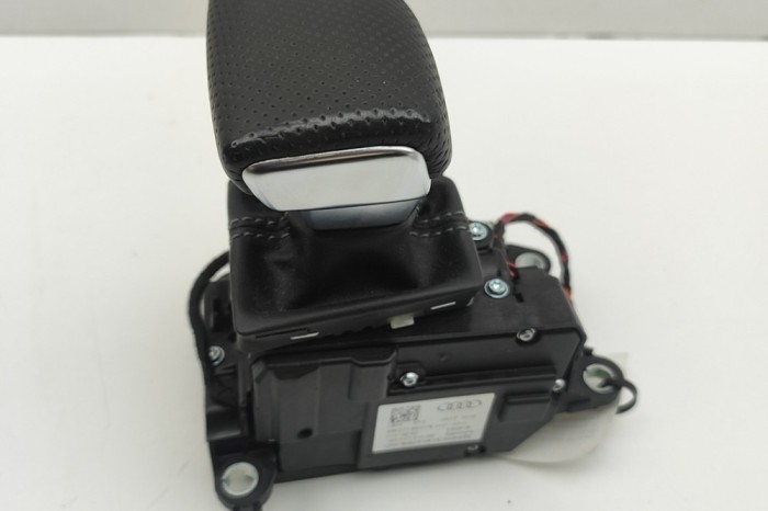 Nuca schimbător de viteze AUDI A5 F53 2019 OEM: 8W2713041N | 31863486