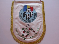 Fanion (format mare) fotbal ROMANIA (FRF) la Campionatul Mondial Italia 1990 foto