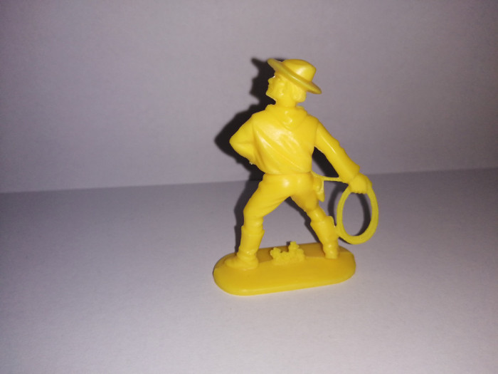 bnk jc Figurina de plastic - Jean Hoeffler - cowboy cu lasou - galben