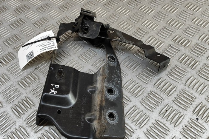 Suport aripa st&acirc;nga față LAND ROVER RANGE ROVER VELAR L560 2018 OEM: H8A2-16151-AC,J8A2-16E129-AA,J8A2-16A143-AA | 32185883
