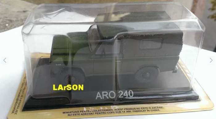 Macheta ARO 240 1972 verde armata - IXO/ DeAgostini Masini de Legenda 1/43