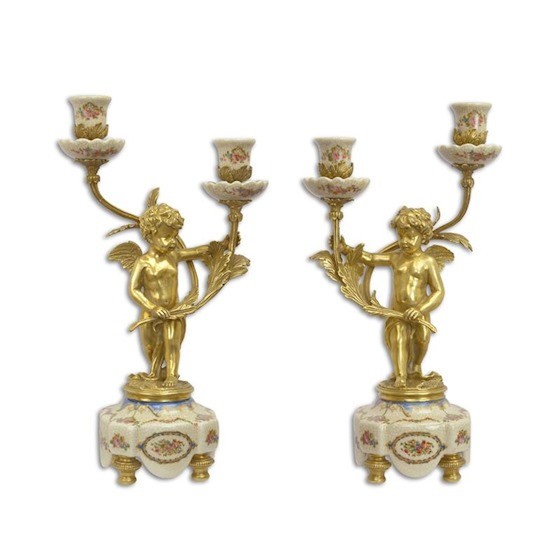 Pereche de sfesnice cu doua brate din portelan cu bronz PT-198