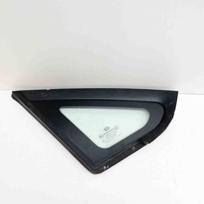 Geam lateral dreapta față KIA CARENS III UN 2008 OEM: MPV | 13810730