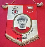 Fanion fotbal (de colectie) - MANCHESTER UNITED / IRLANDA - Jucatorul GEORGE BEST