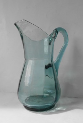 Canceu vechi din sticla verzuie, glajarie, huta, sticla de glaja, suflata in forma foto