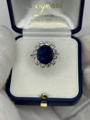 INEL AUR ALB 18K + SAFIR = 5.5CT + 12 DIAMANTE TOP = 2.20CT - G - VVS1 - 6.5g. !