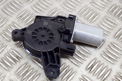 Motor macara geam ușă dreapta spate MERCEDES-BENZ EQAH243 2021 OEM: A0009060908 20616234 foto