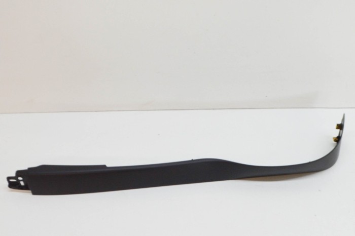 Ornament st&acirc;lp dreapta TESLA MODEL X 2020 OEM: 1073306-00-D,1073294-00-F 21151330