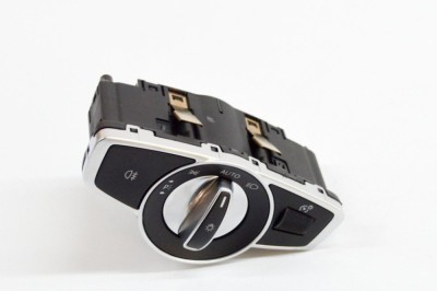 Modul de control comutator faruri MERCEDES-BENZ EQC 2020 OEM: A2059051810,10132806 17994721 foto