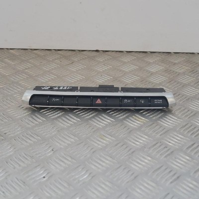 Panou de butoane AUDI A3 8V1, 8VK 2016 OEM: 8V0925301DK | 2410106 foto