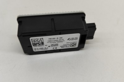 Modul de control presiune anvelope TESLA MODEL 3 2019 OEM: 1458965-00-A,A3C00046202-00,A3C00046202,40398036 23899304 foto