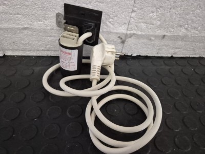 Filtru deparazitare , condensator masina de spalat verticala Hotpoint Ariston / C29 foto