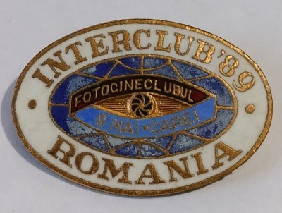 INSIGNA FOTOCINECLUBUL 9 MAI CAREI INTERCLUB 89 ROMANIA FOTOGRAFIE CINEMATOGRAFIE ARTA CULTURA ( CITITI DESCRIEREA ) foto