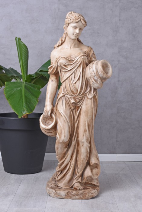 Statueta pentru gradina din rasini speciale cu o femeie la apa YAC042