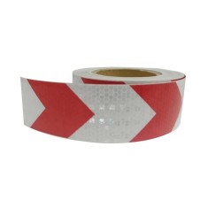 banda reflectorizanta alba cu sageata rosie rola 25m x 5 cm
