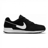 Nike Venture Runner Suede