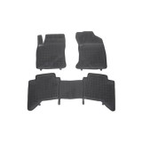Set covorase auto din cauciuc Toyota Hilux (N120) 05.2015- modele cu 4 usi; negre. polietilena (PE), 3 bucati