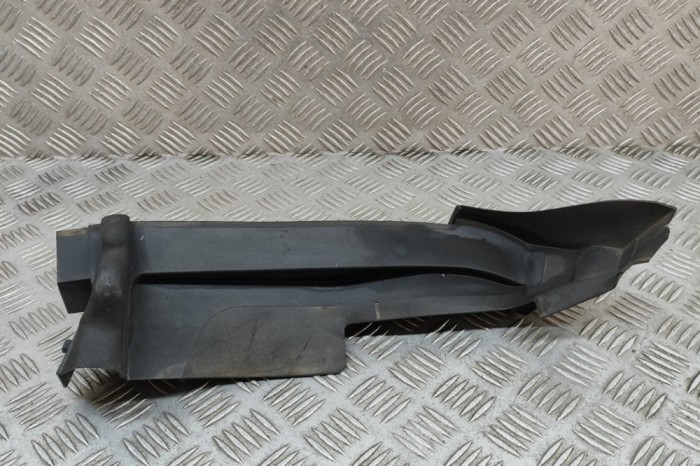 Aripa de plastic dreapta față AUDI Q7 4M 2019 OEM: 4M0821170B 27562884