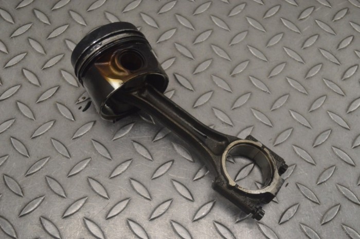 Piston VW POLO 6R, 6C 2015 OEM: BKS 24895994
