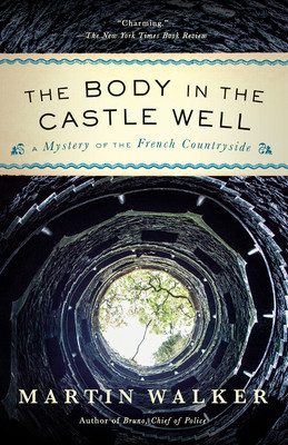 The Body in the Castle Well: A Mystery of the French Countryside foto