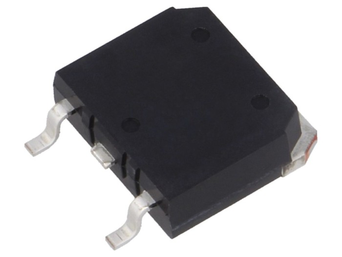 Tranzistor P-MOSFET -500V -8A