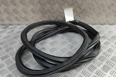 Garnitura ușă dreapta față SKODA KAMIQ 2020 OEM: 658867366B | 30971068 foto