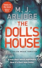 M.J. Arlidge - The Doll's House