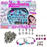 Cumpara ieftin Set creativ realizare bratari DIY cu margele si talismane, snur inclus, violet, 73 piese
