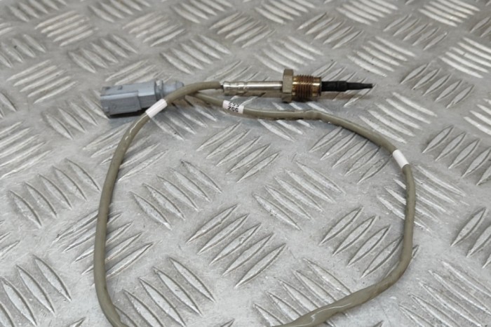 Senzor de temperatură gaze de eșapament AUDI A6 4A2, C8 2019 OEM: 05L906088T | 29857248